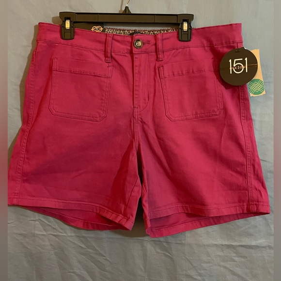 One5One Ladies Sz 16 Veda Shorts Magenta in color - Picture 2 of 10